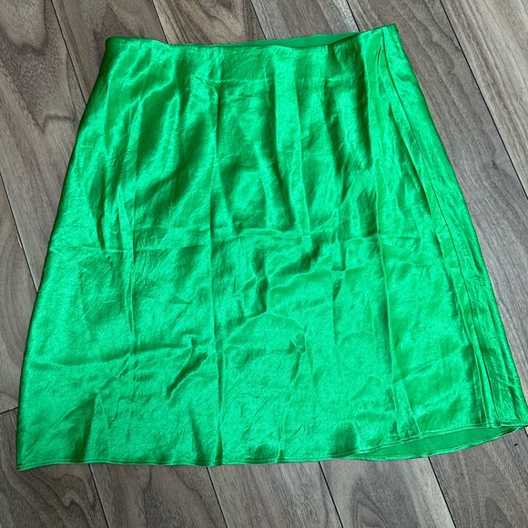 Babaton Mini Slip Skirt - Picture 4 of 5